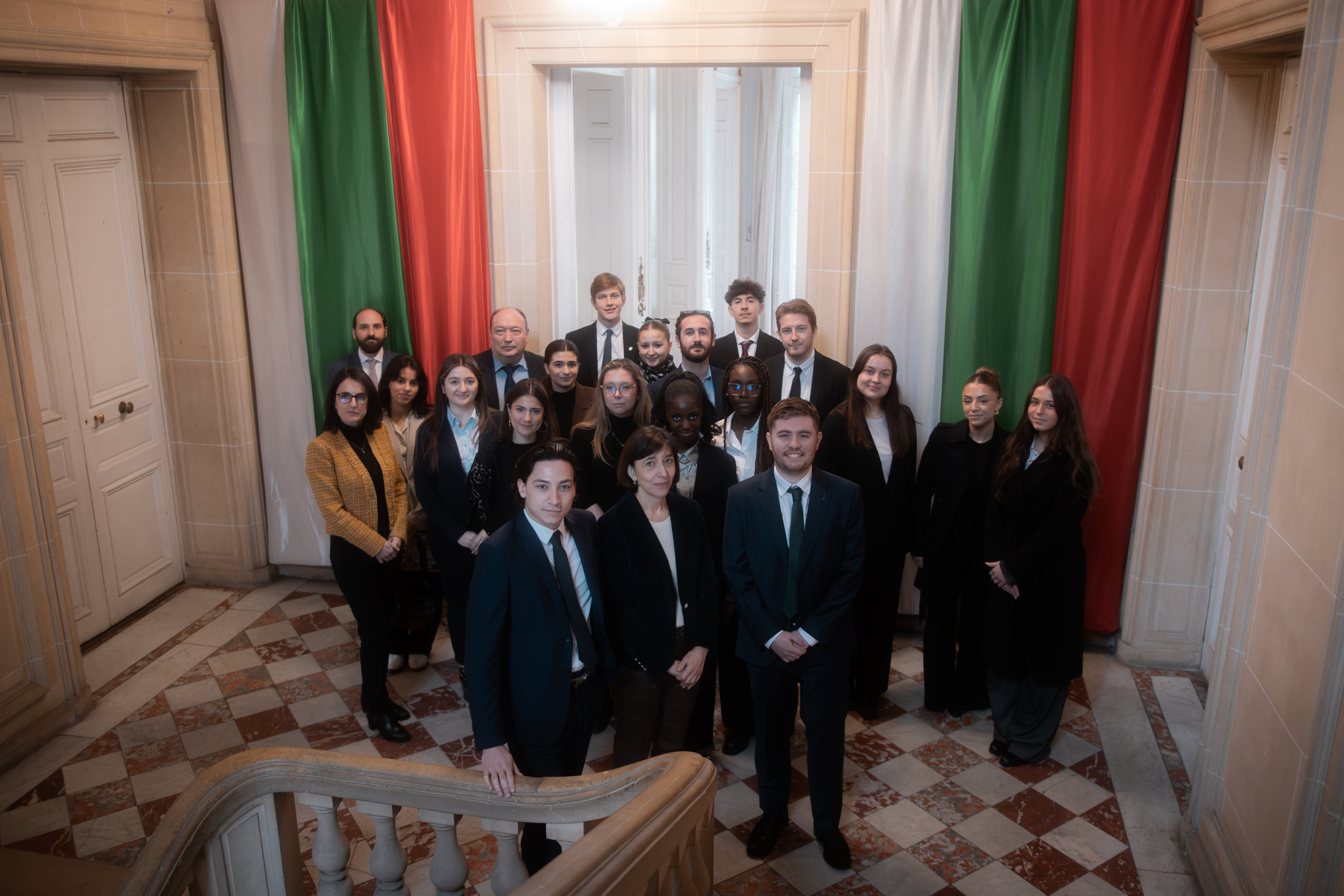 L'Ambassade de Bulgarie à Paris a accueilli des étudiants de l'École des hautes études internationales et politiques (HEIP) afin de présenter lе positionnement du pays dans les affaires internationales et le rôle d‘un diplomate dans un monde globalisé